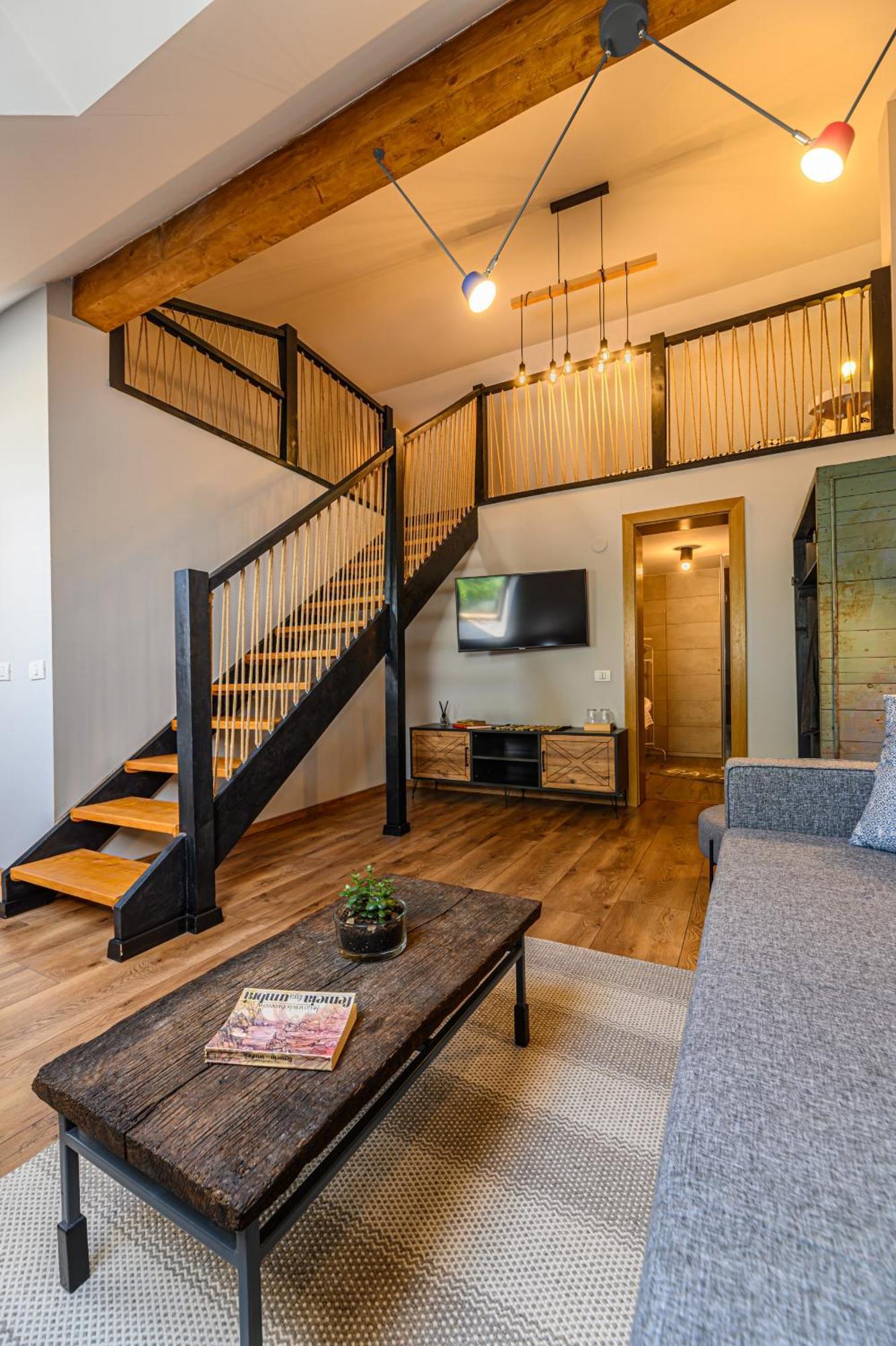 The Good House - Harman Bed & Breakfast Exterior photo